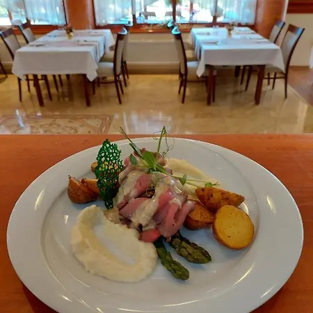 Hotel Alfa 3*