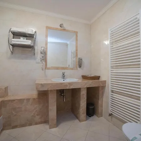 Hotel Alfa 3*