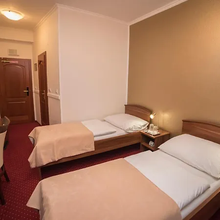 Alfa Hotel 3*